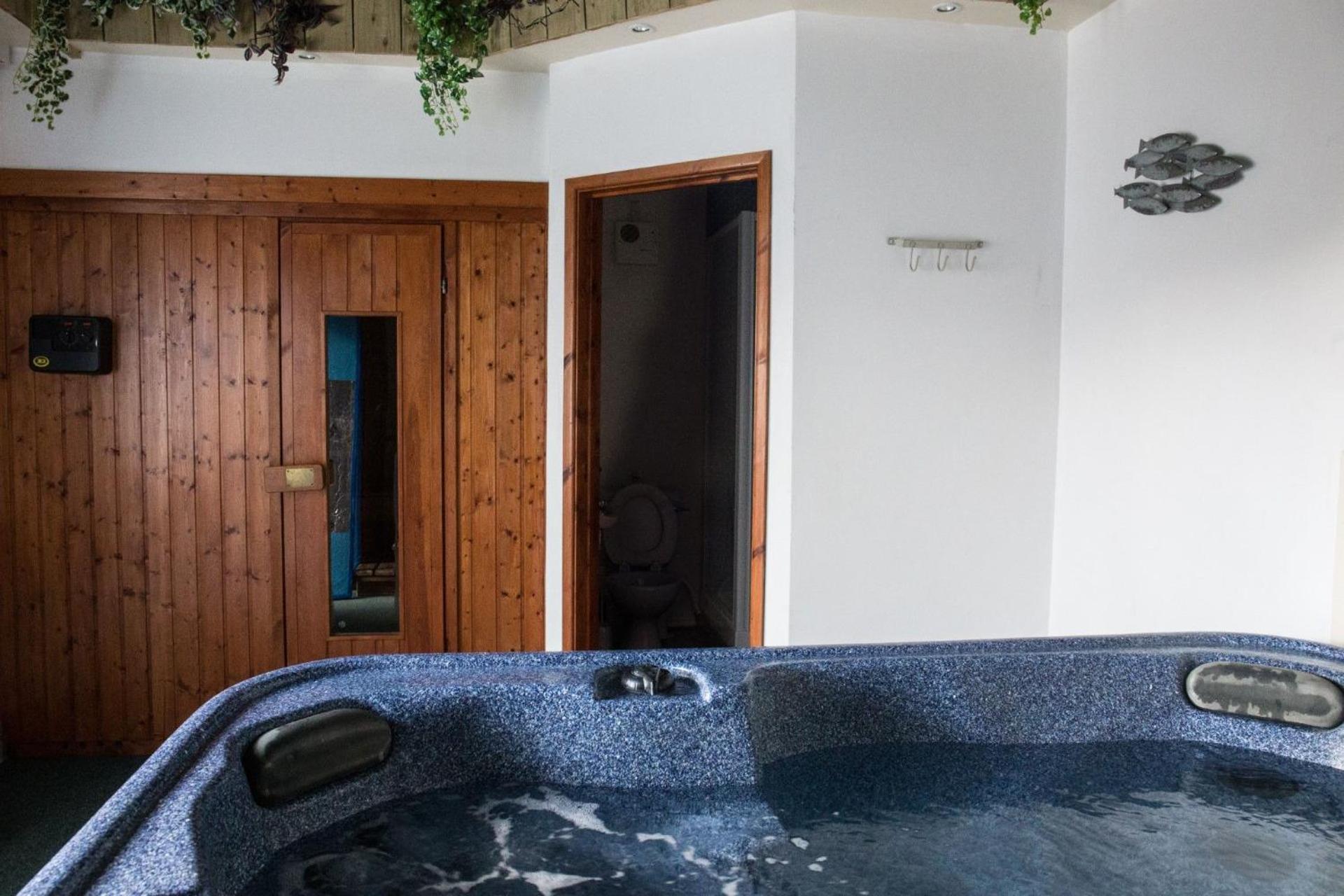 The Stables Villa Hartland Exterior photo
