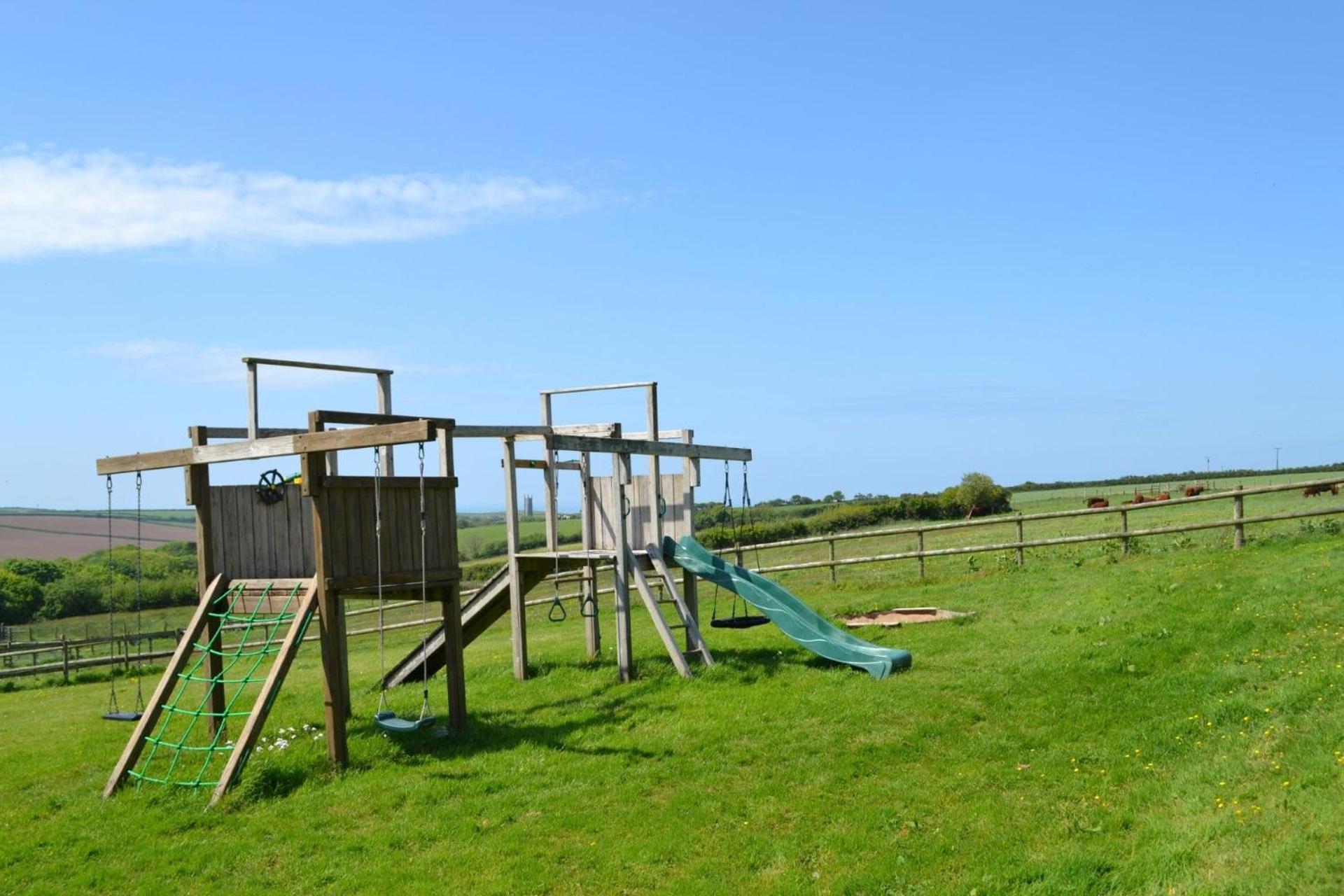 The Stables Villa Hartland Exterior photo