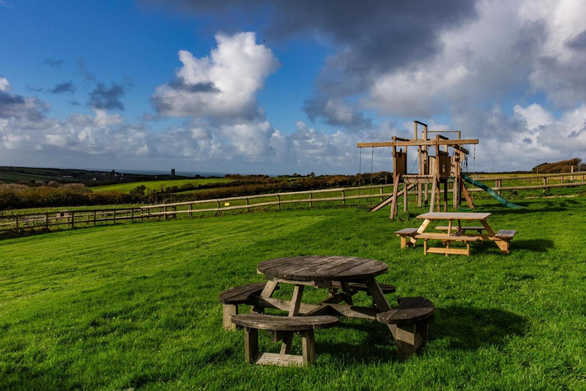 The Stables Villa Hartland Exterior photo